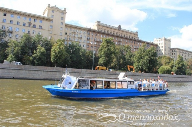 Регулярные экскурсии на Москве реке
