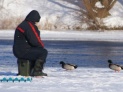 Со льдины в Москва-реке сотрудники МЧС вытащили рыбака